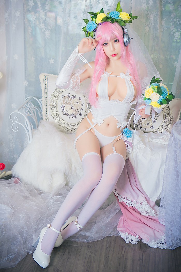 白色高跟美乳