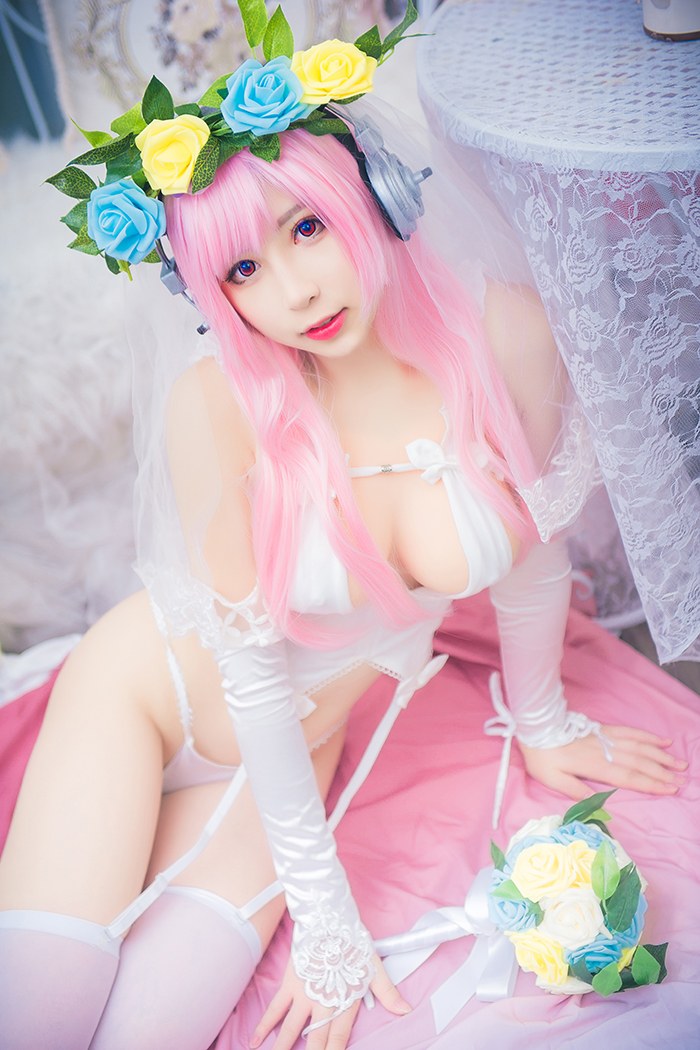 白色高跟美乳