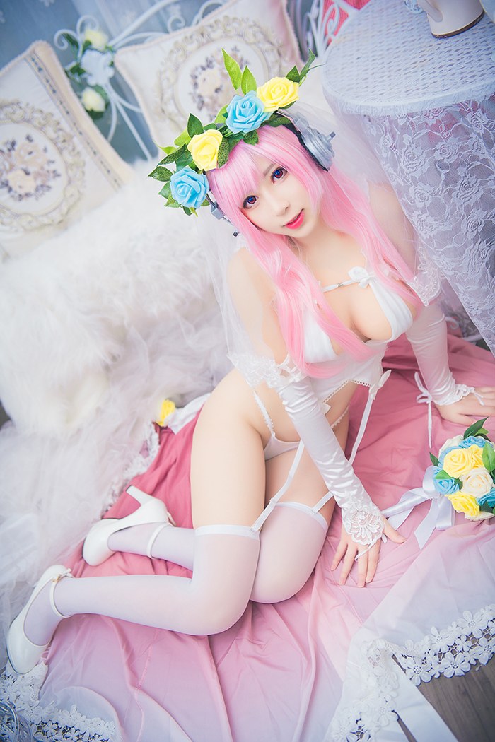 白色高跟美乳