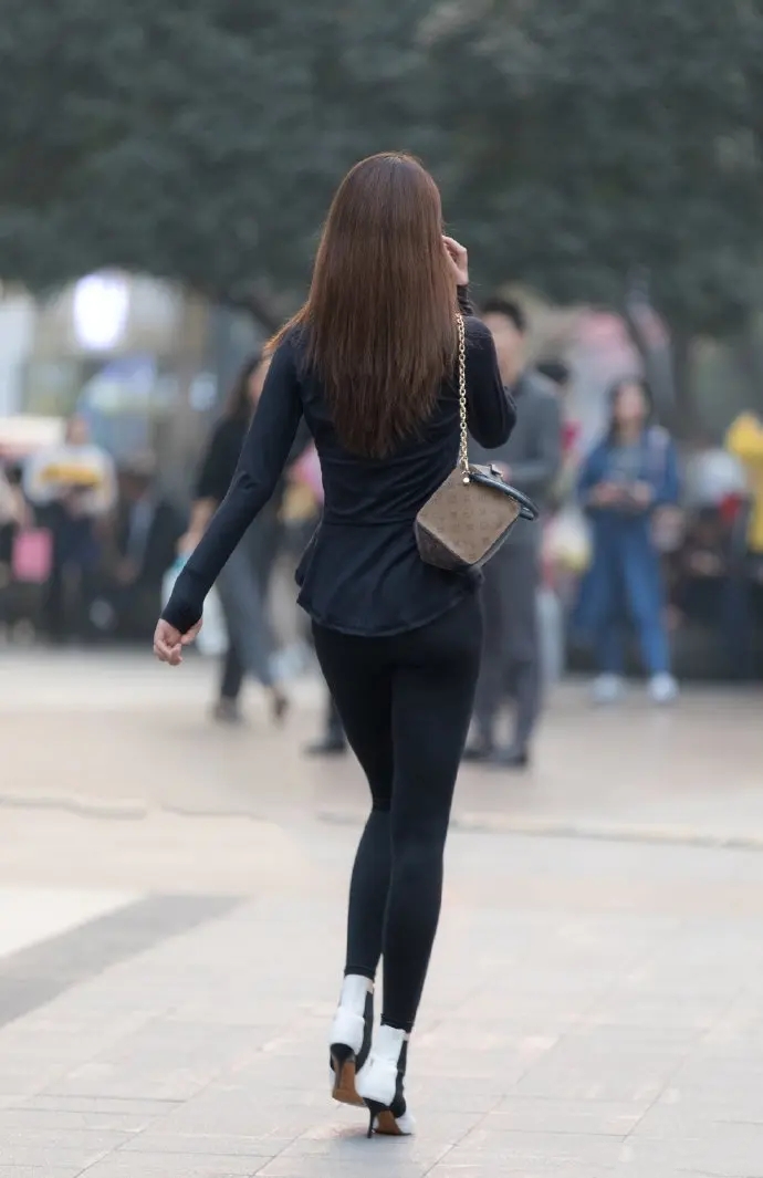 很有气质的美女