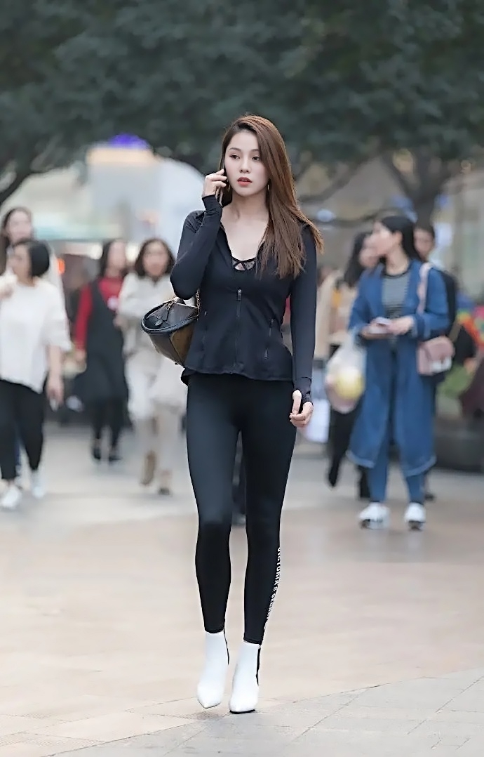 很有气质的美女