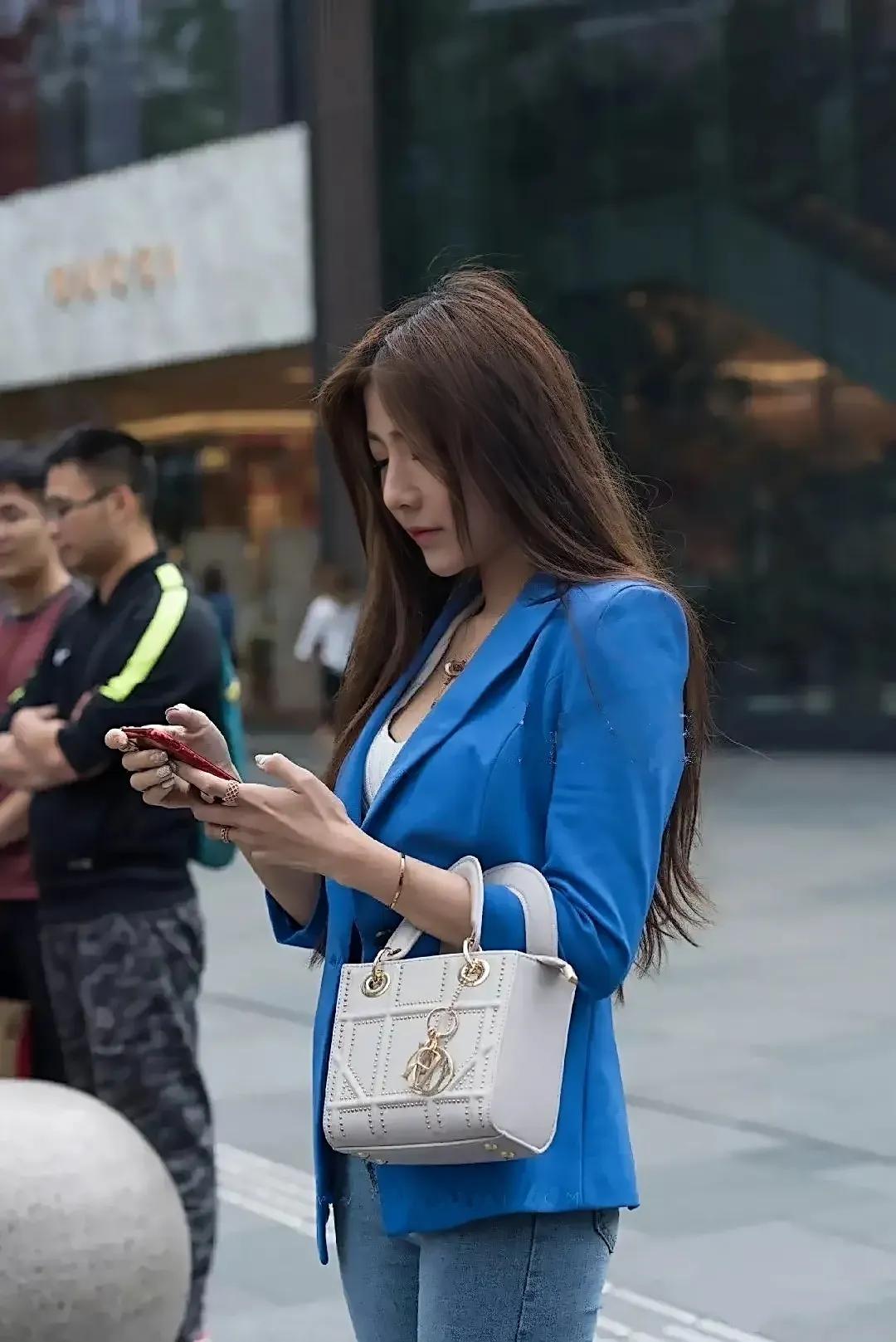 街拍美女