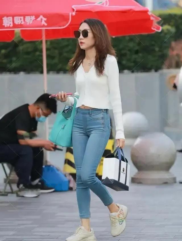 街拍美女