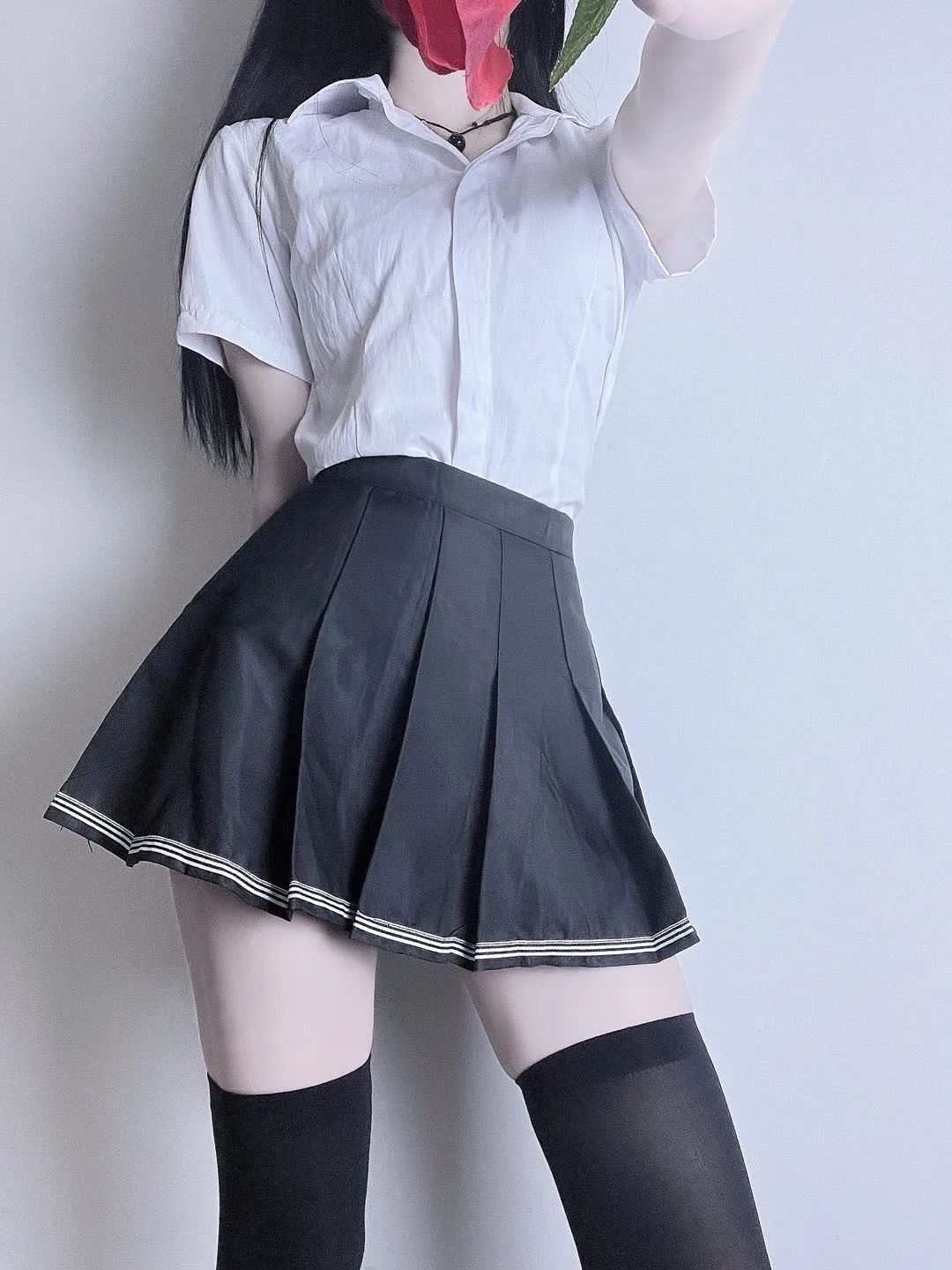 连衣裙配丝袜