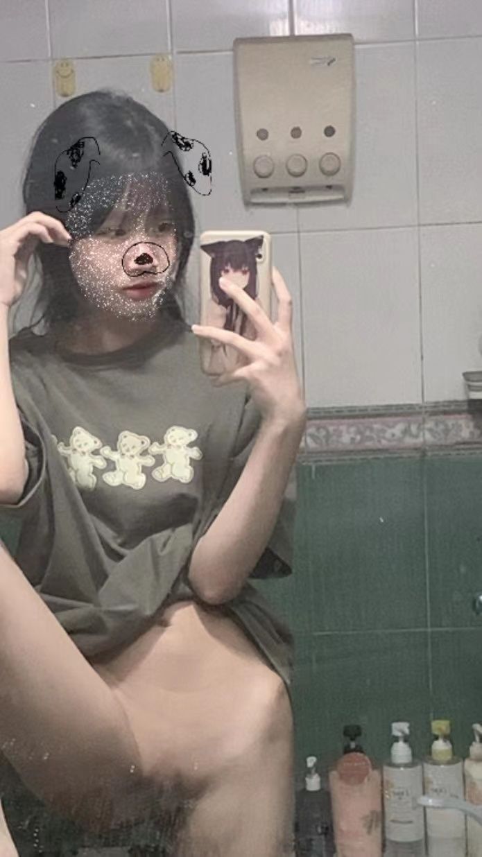 女人不骚，羊肉不膻，都是缺点
