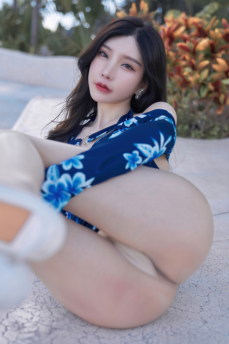 美女周于希美腿黑丝让人浮想联翩