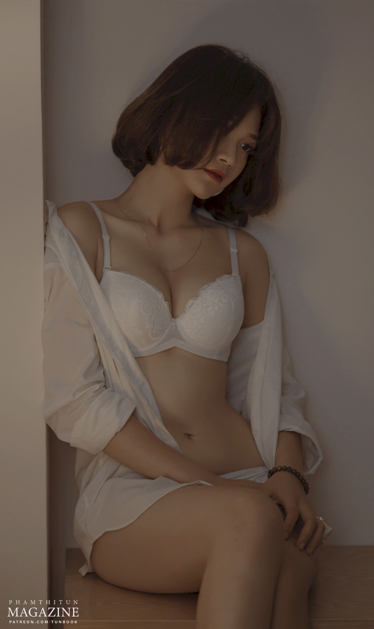 漂亮的妹子，雪白的皮肤