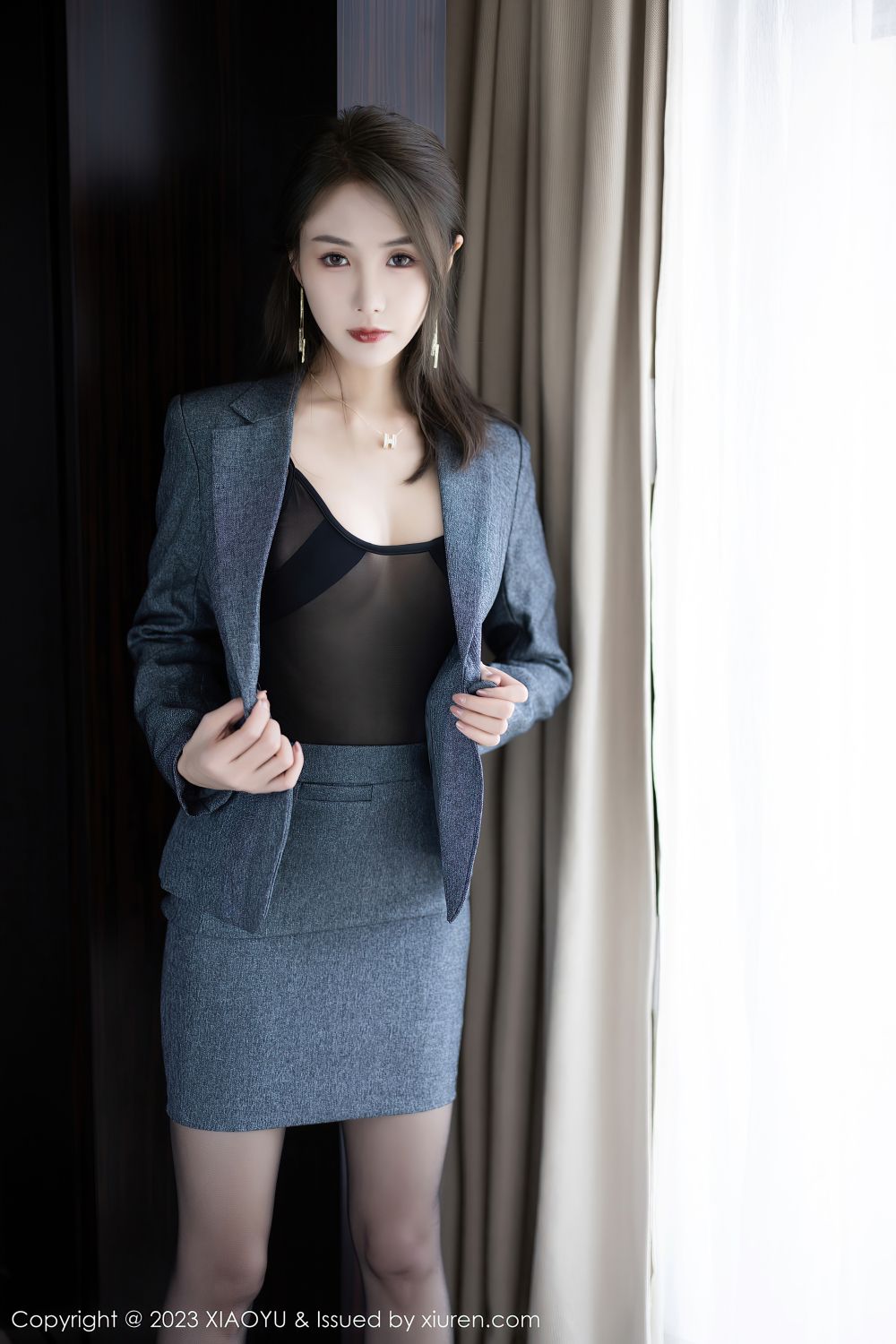 极品OL制服妹子清新迷人
