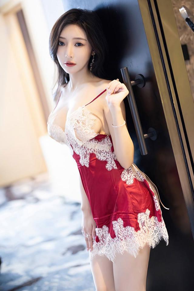长腿气质美女