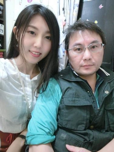 萧育萱外型贤慧有一双逆天美腿