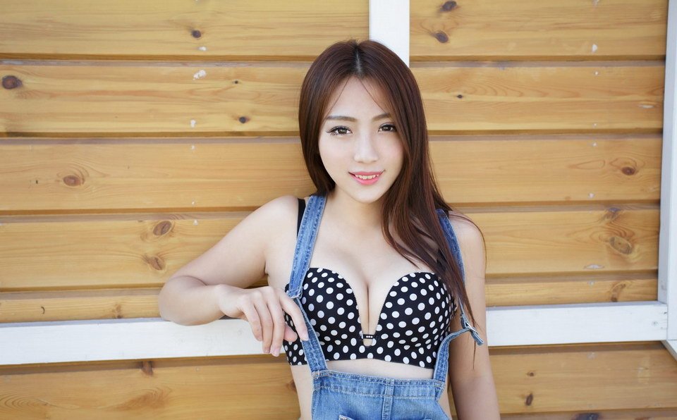 可爱的大奶妹