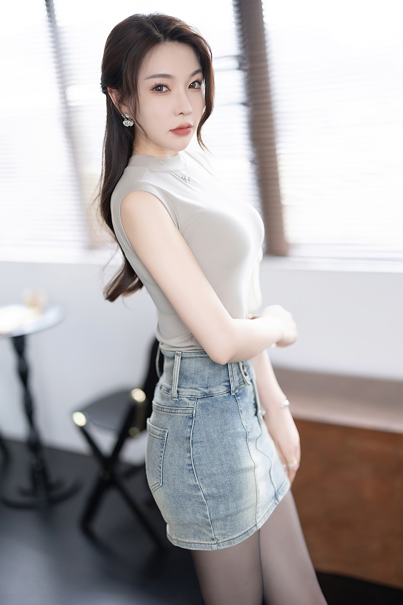 美腿妹子 成熟风