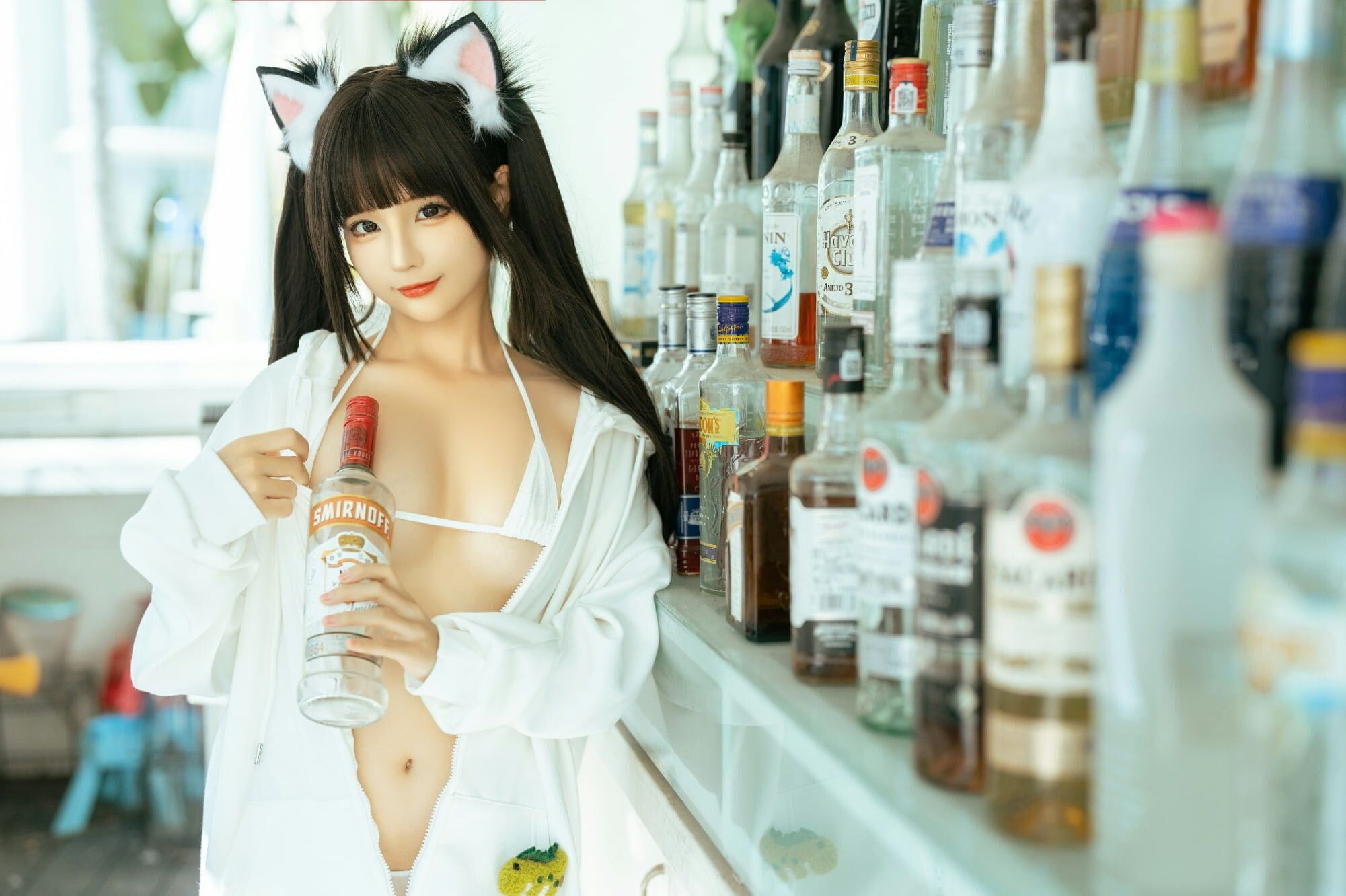 人人爱的白嫩美女