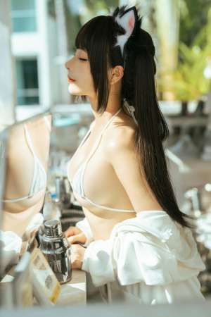 人人爱的白嫩美女