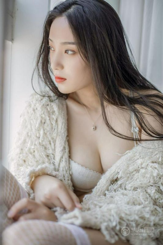 楚薇YALAYI雅拉伊高清写真图 你的样子