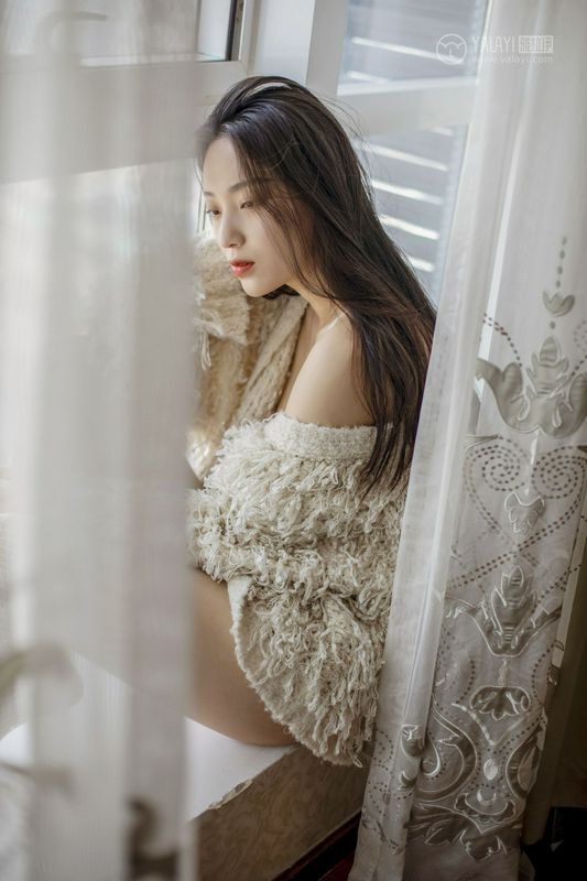 楚薇YALAYI雅拉伊高清写真图 你的样子