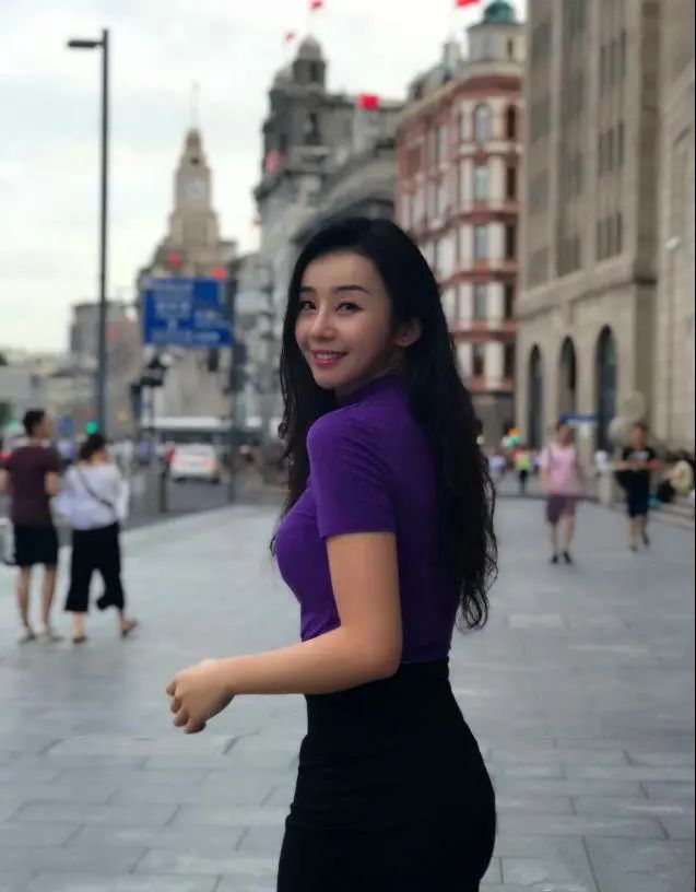 身材娇好的时尚达人