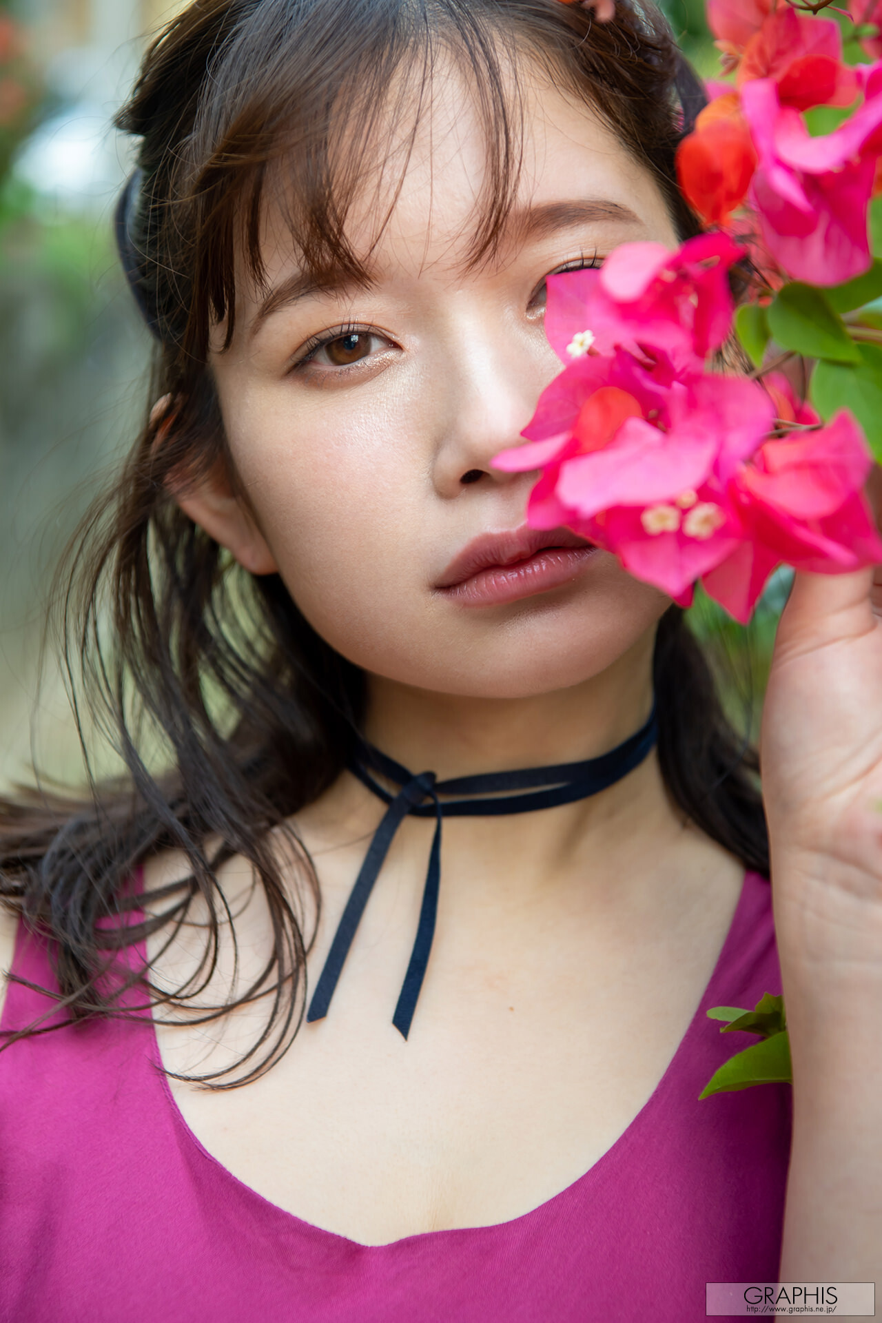 清纯可爱的巨乳人妻