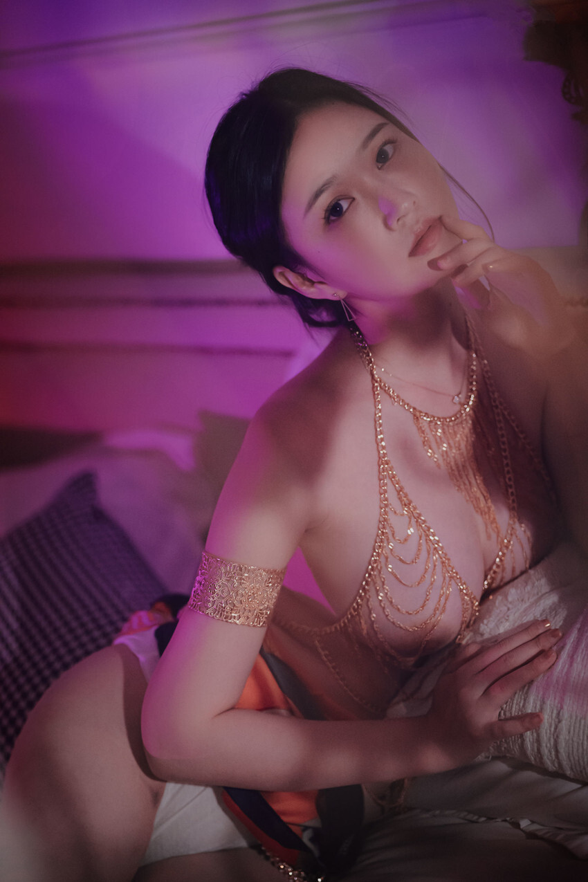 似花含露,玉树流光照后庭～妖姬