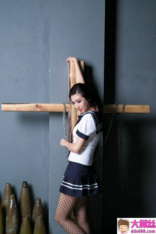 可爱风骚少妇各种制服诱惑