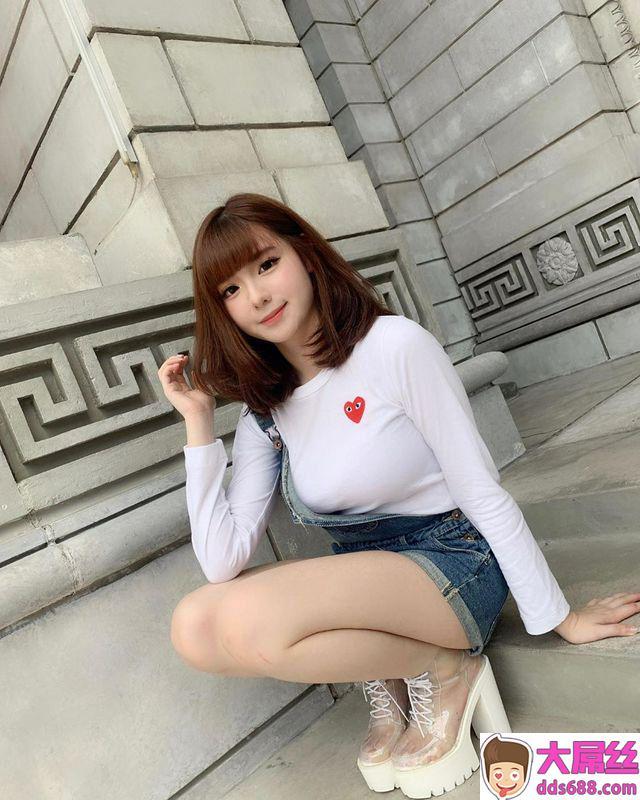 言情小说般梦幻！大马童颜妹Amy香儿傲人上围藏不住