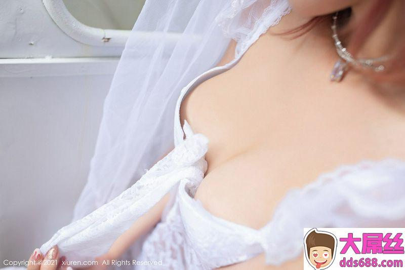 XiuRen秀人网No.3068_嫩模就是阿朱啊三亚旅拍洁白婚纱主题半脱秀火辣身材诱惑写真
