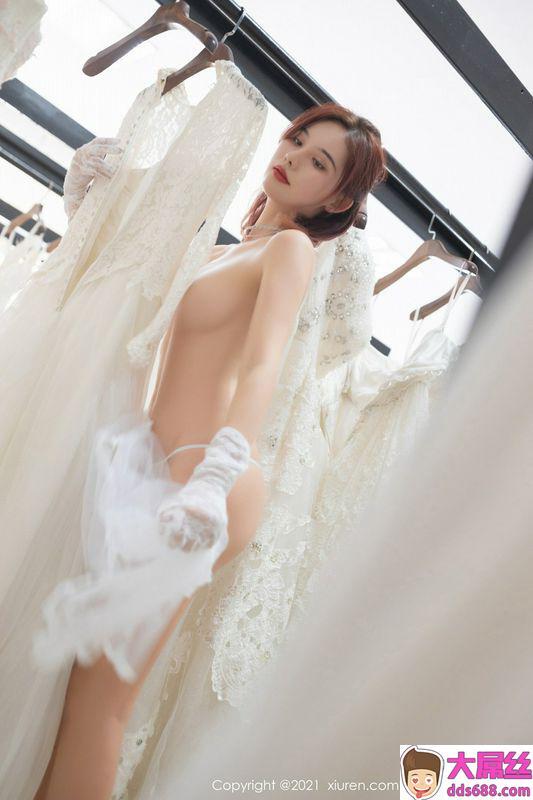 XiuRen秀人网No.3068_嫩模就是阿朱啊三亚旅拍洁白婚纱主题半脱秀火辣身材诱惑写真