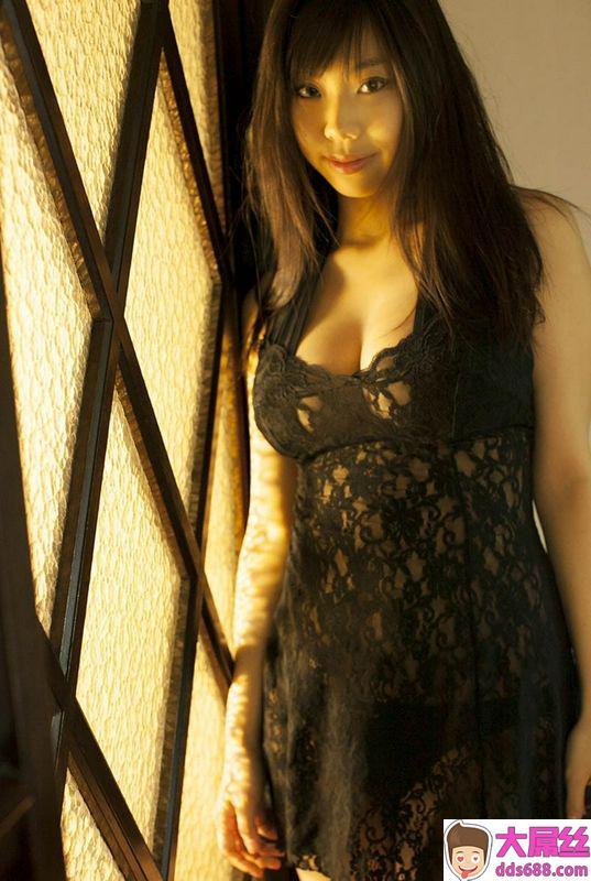 铃木ふみ奈水着・グラビア画像7