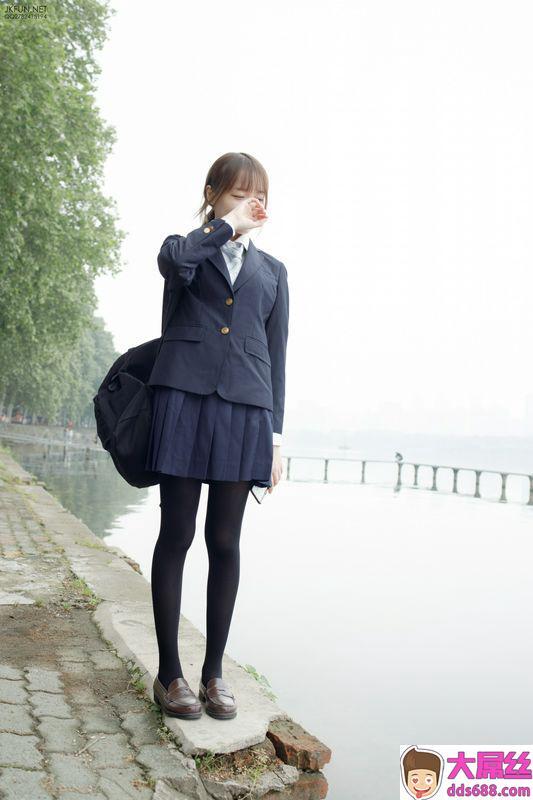 森萝财团JKFUN006Aika日系黑丝