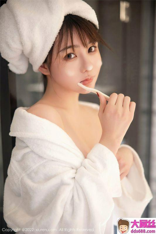 Xiuren秀人系列NO.5477婠婠么完整版无水印写真