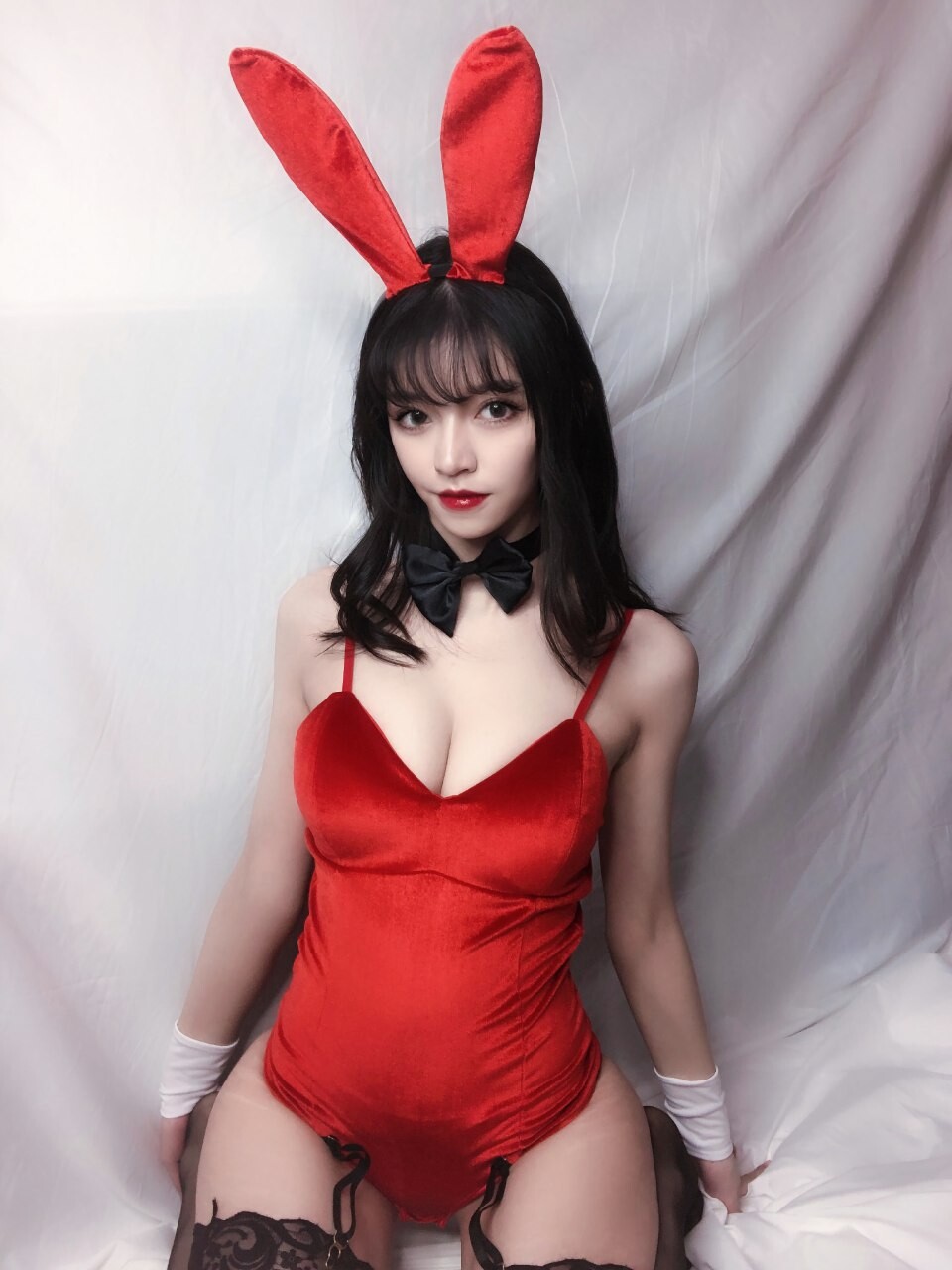 红丝绒兔女郎