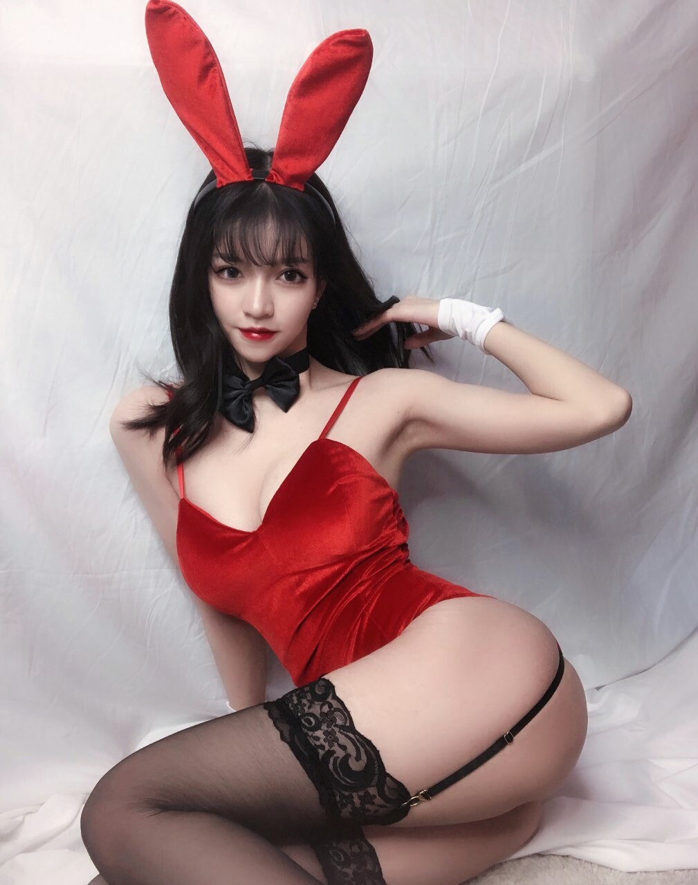 红丝绒兔女郎