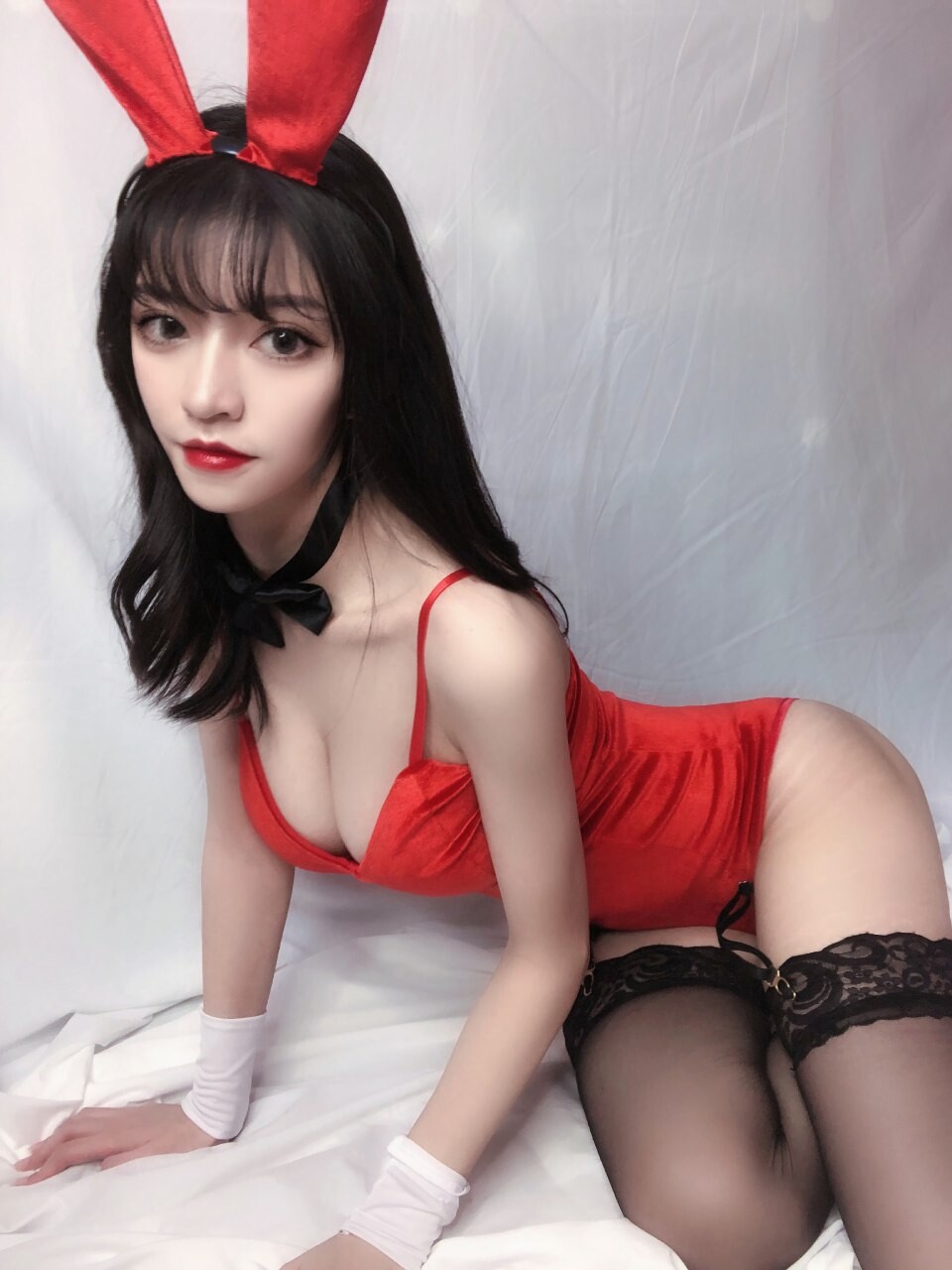 红丝绒兔女郎
