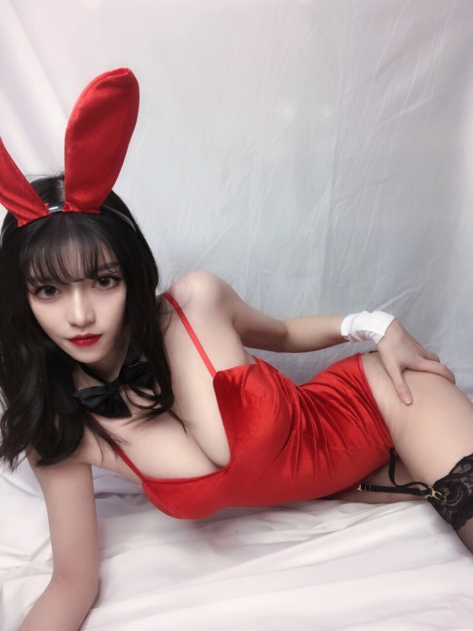 红丝绒兔女郎