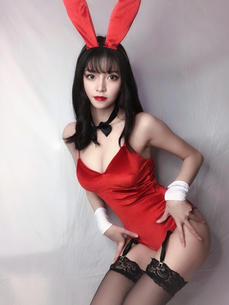红丝绒兔女郎