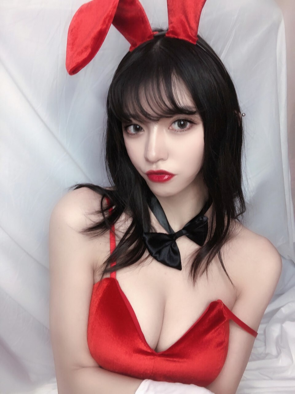 红丝绒兔女郎