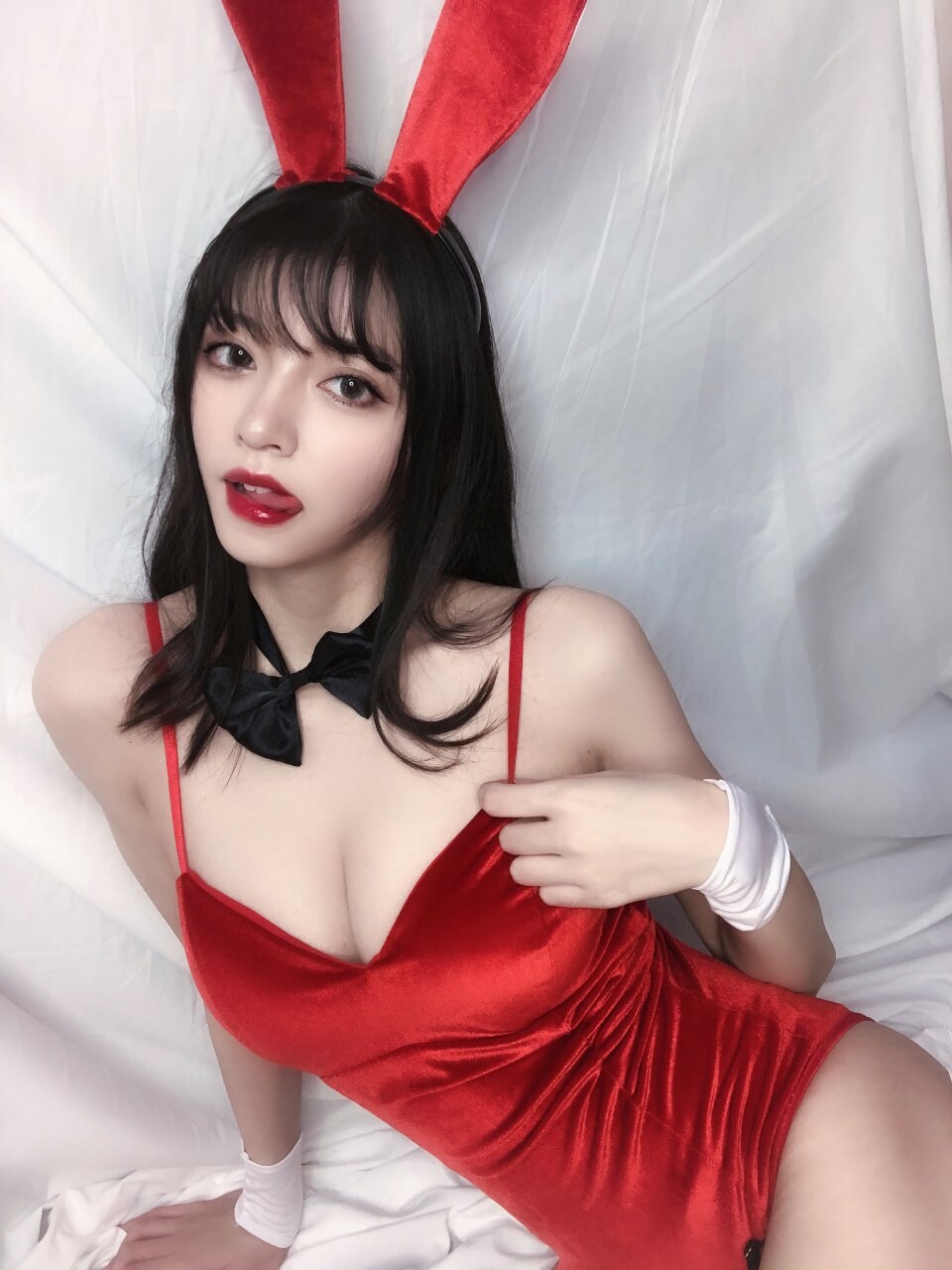 红丝绒兔女郎