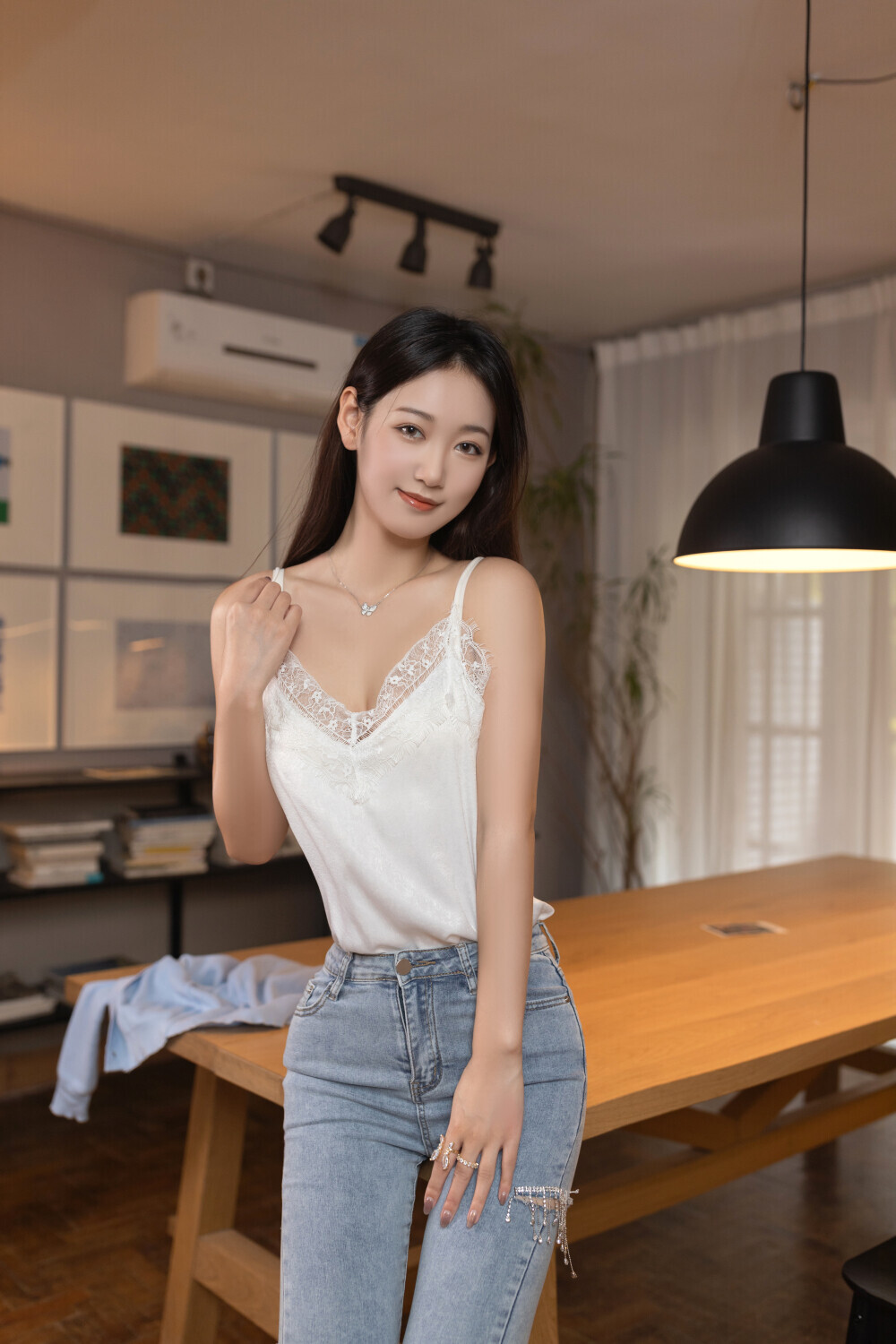 极品的美腿最完美的尤物