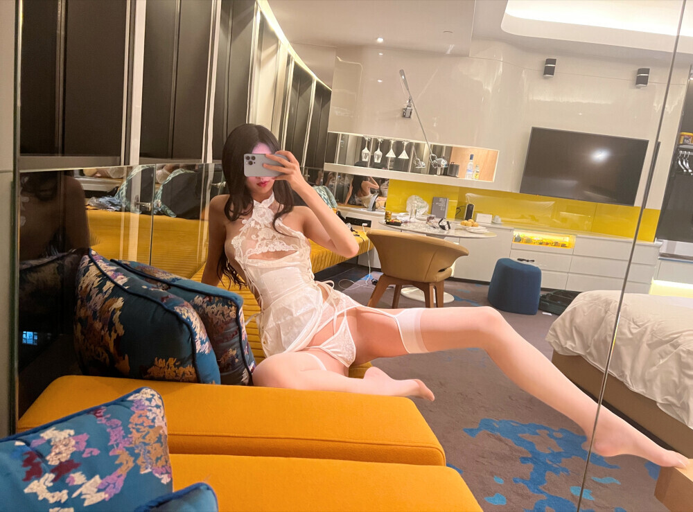 无以伦比的白丝大长腿