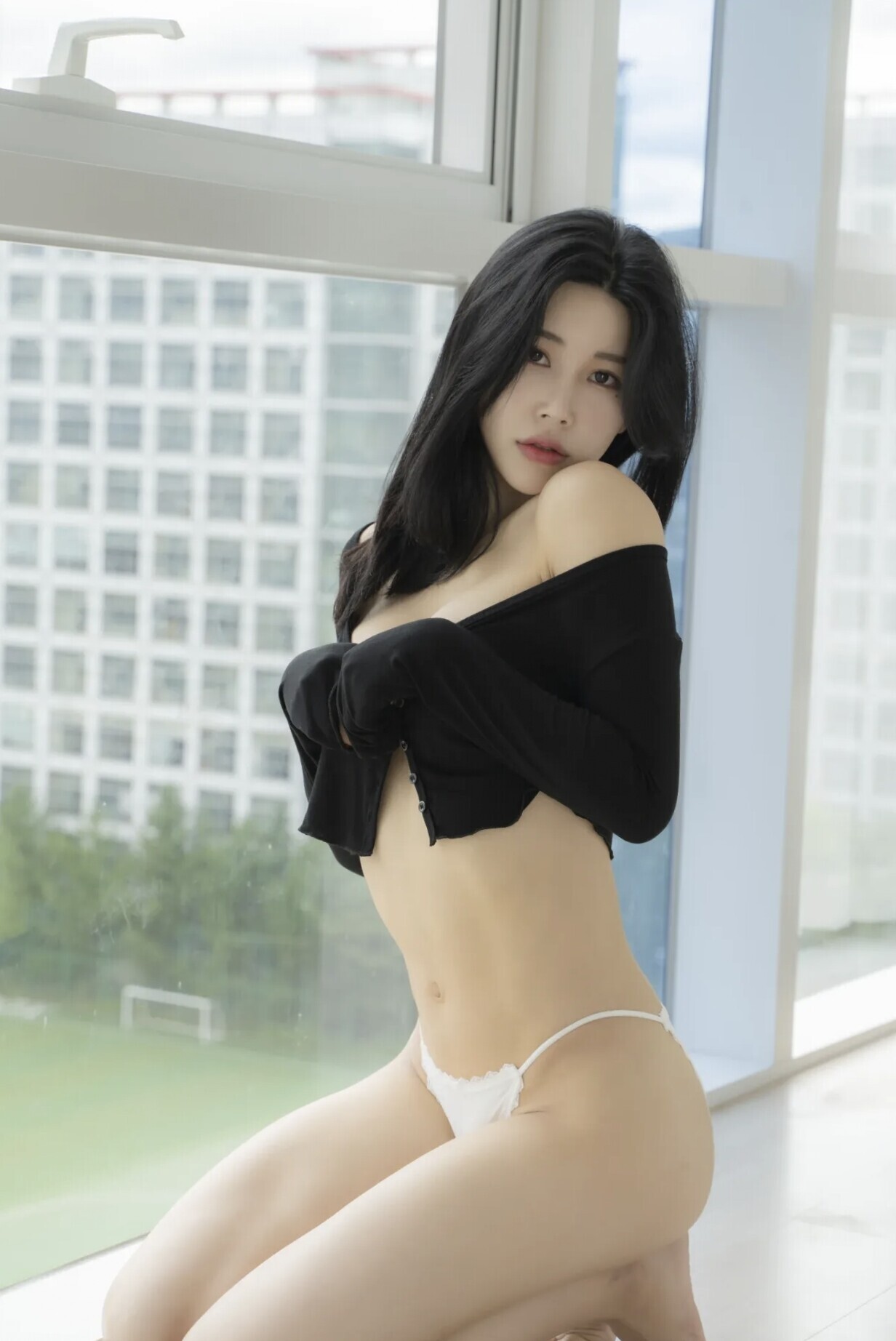 性感黑丝肥臀