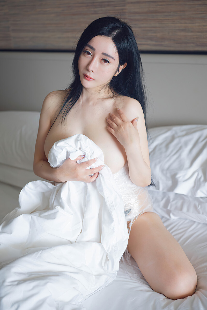 宅男女神允爾写真