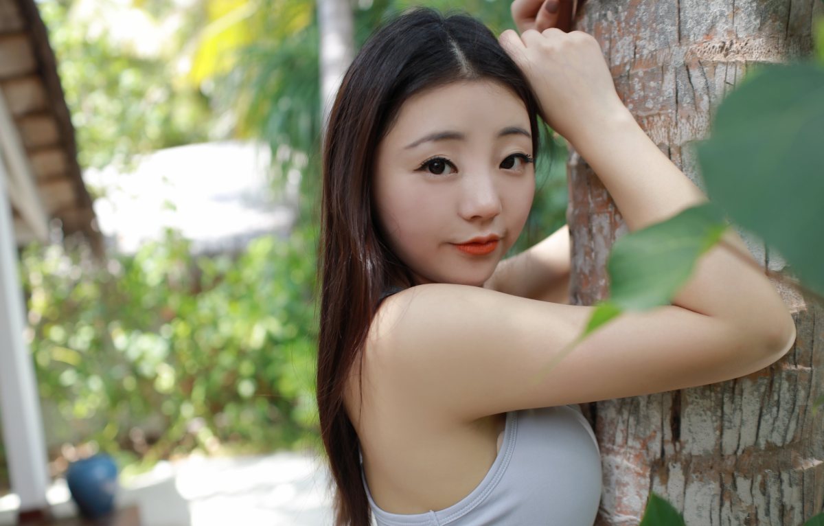 美臀小妹