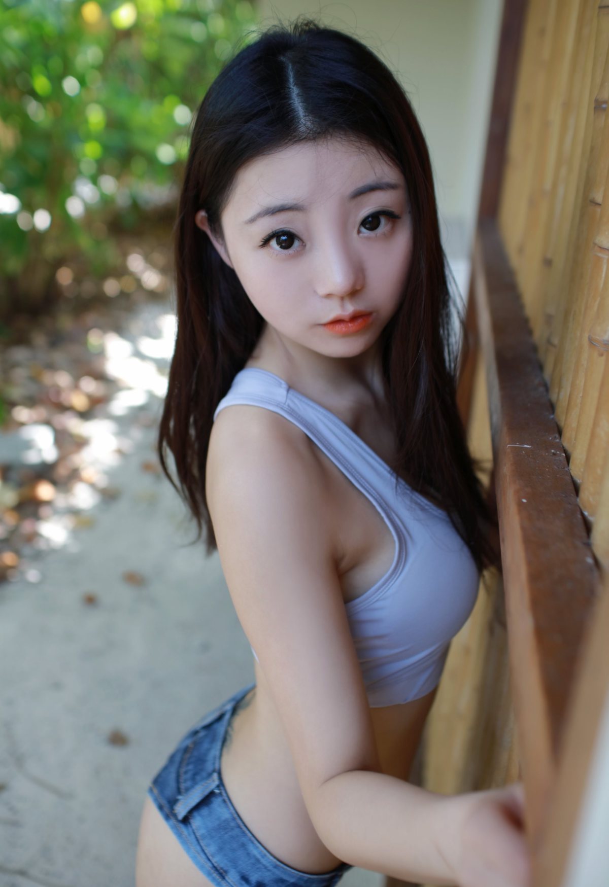 美臀小妹