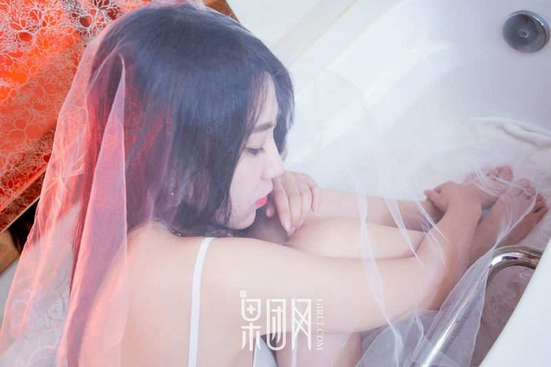 yoki美图 浴室诱惑！