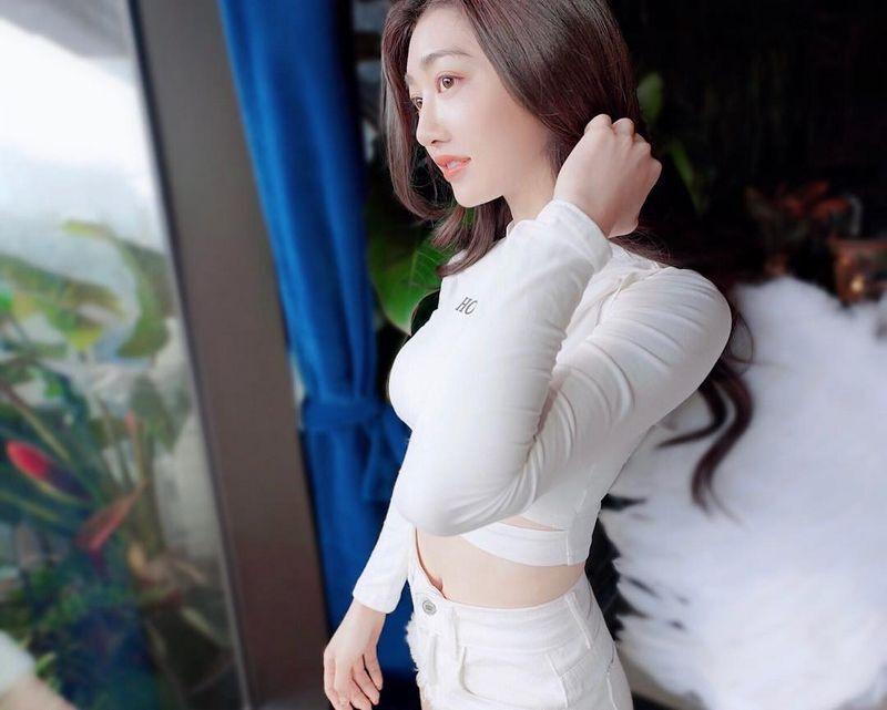 王晴上凸后翘的火辣曲线实在太逆天了