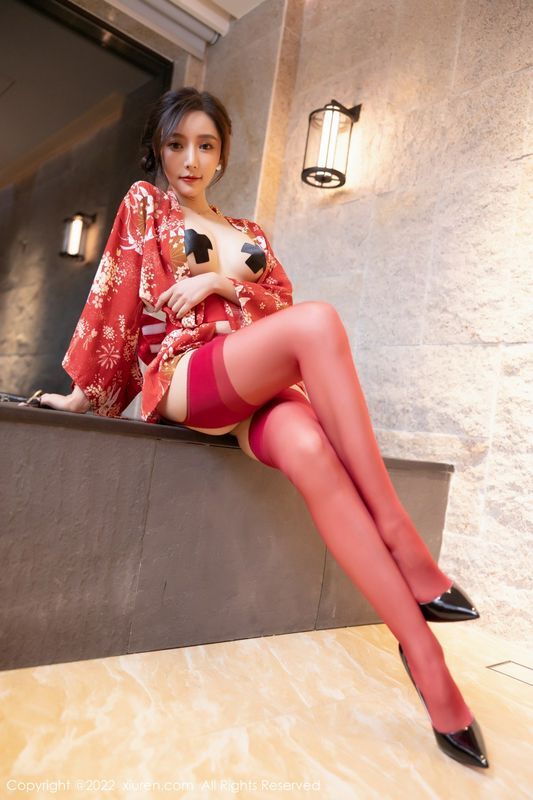 王馨瑶yanni 完整版无水印写真