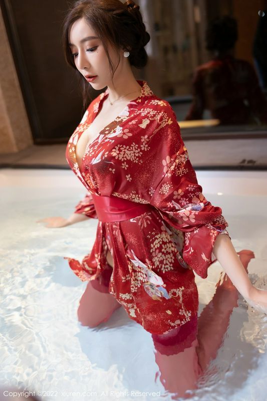 王馨瑶yanni 完整版无水印写真