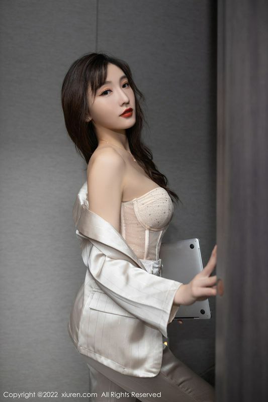 迷奸传奇正文17章特别篇李露露的噩梦作者:sjxsjxsjx-【2024年6月更新】