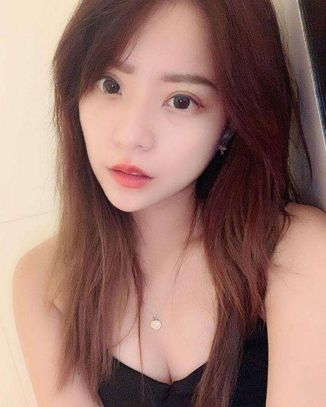 谌多芬Hani豪乳炸出逆天身材让网友全暴动