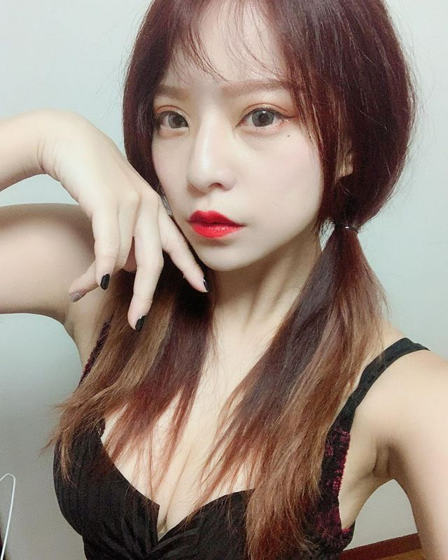 谌多芬Hani豪乳炸出逆天身材让网友全暴动